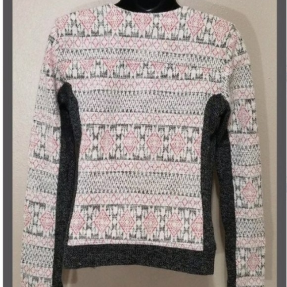 Lucky Brand sweater - Picture 2 of 2
